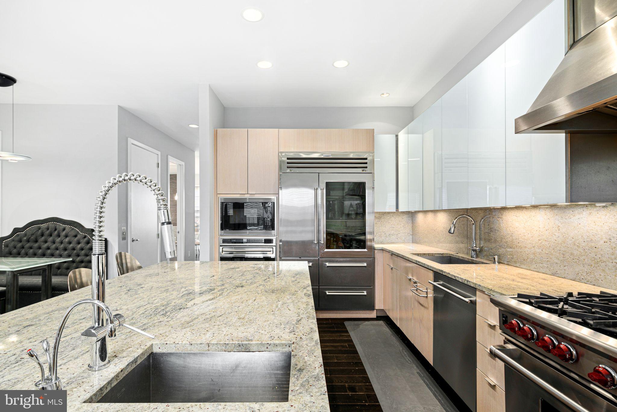 AVENUE OF THE ARTS - Residential