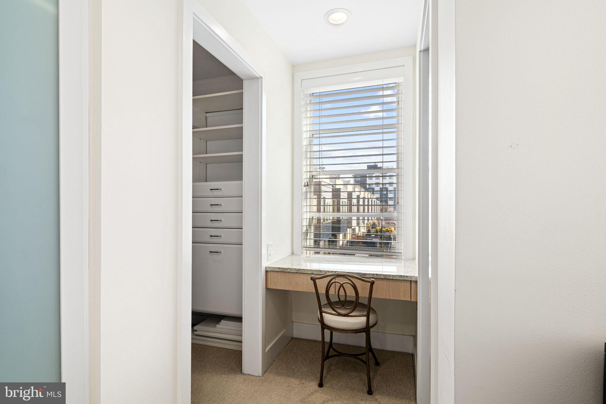 AVENUE OF THE ARTS - Residential