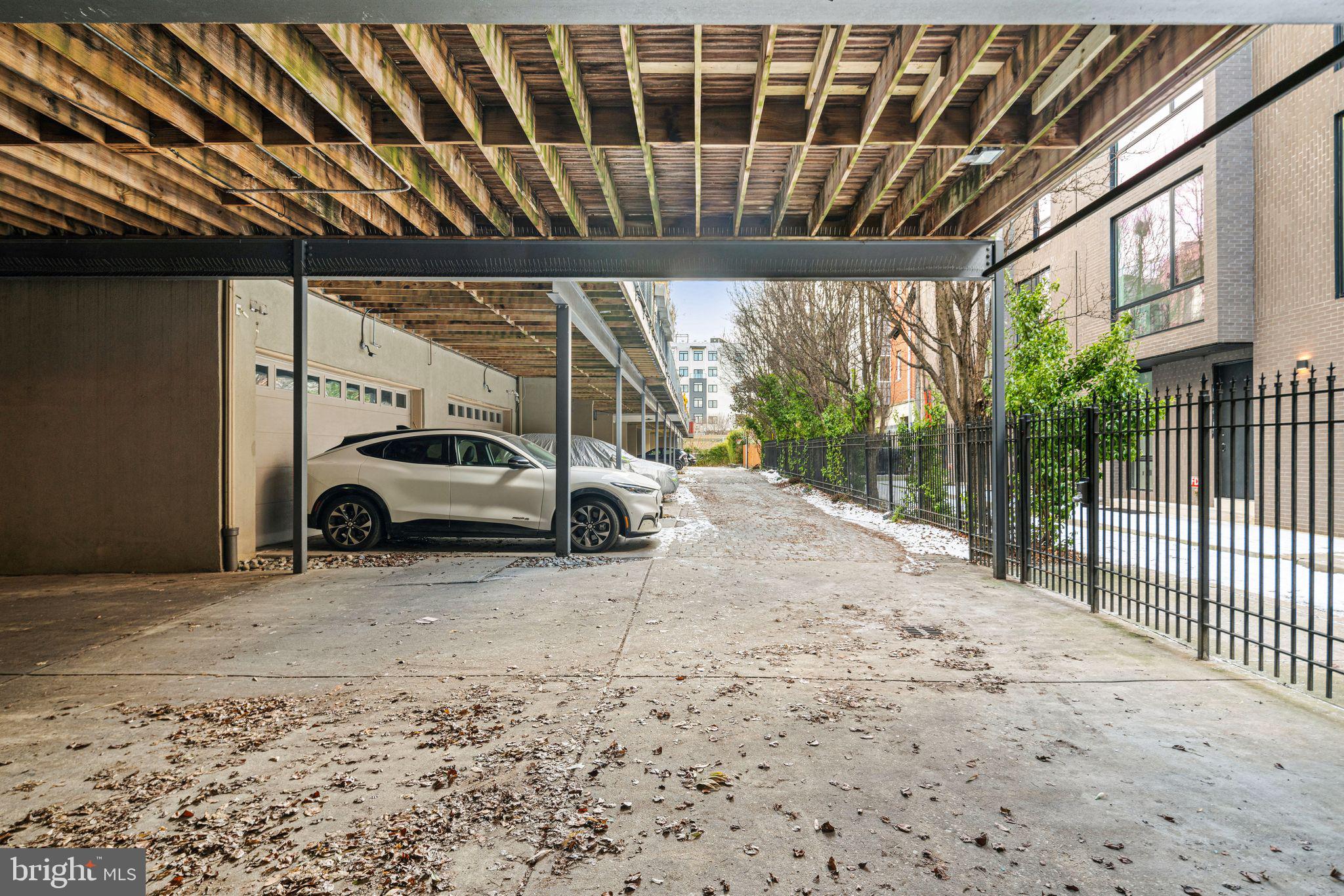 AVENUE OF THE ARTS - Residential