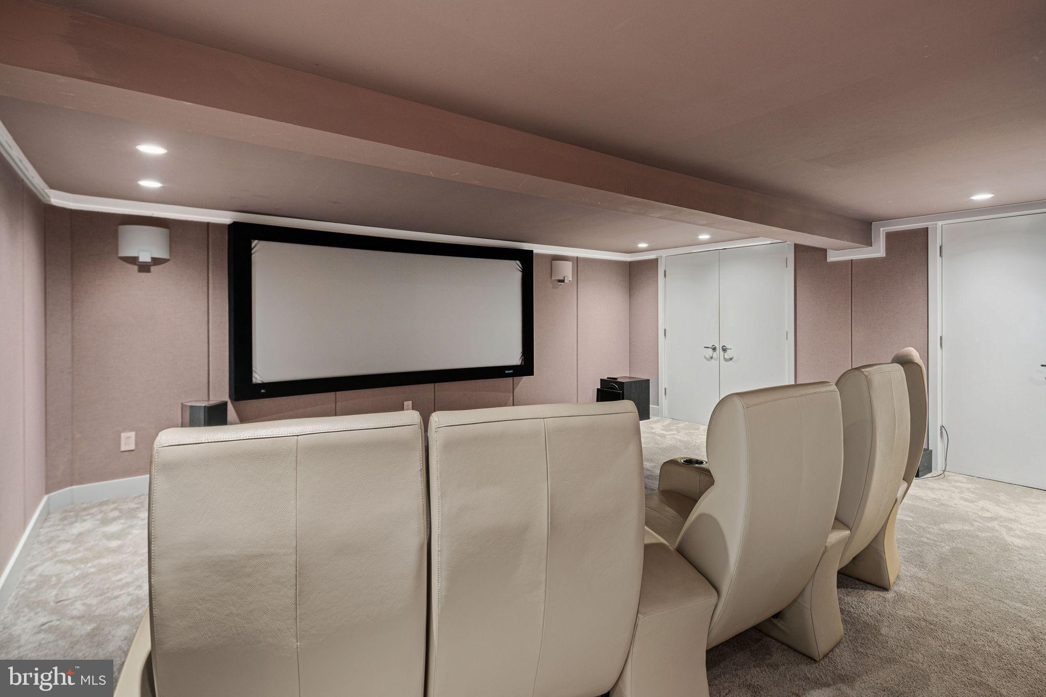 AVENUE OF THE ARTS - Residential