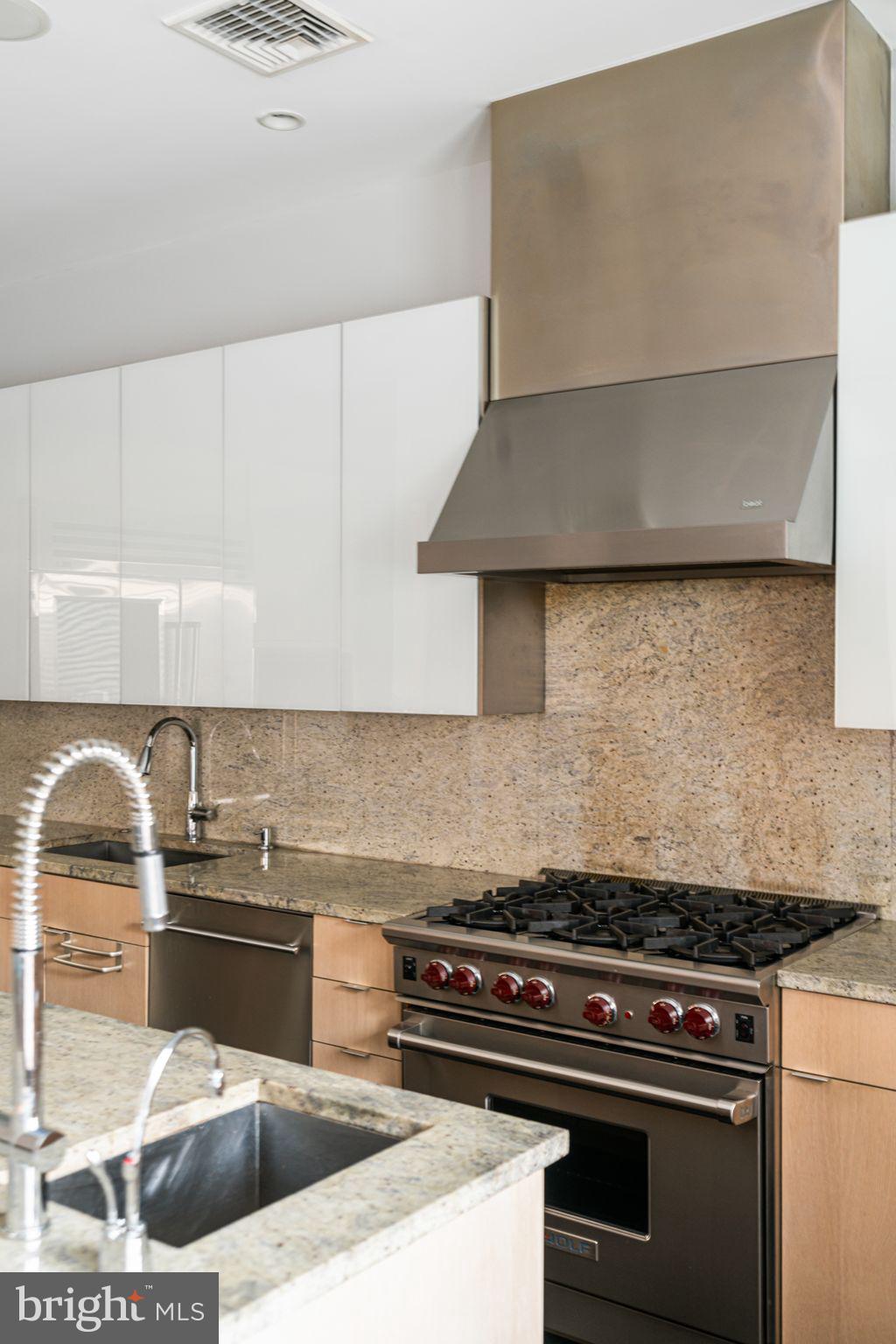 AVENUE OF THE ARTS - Residential