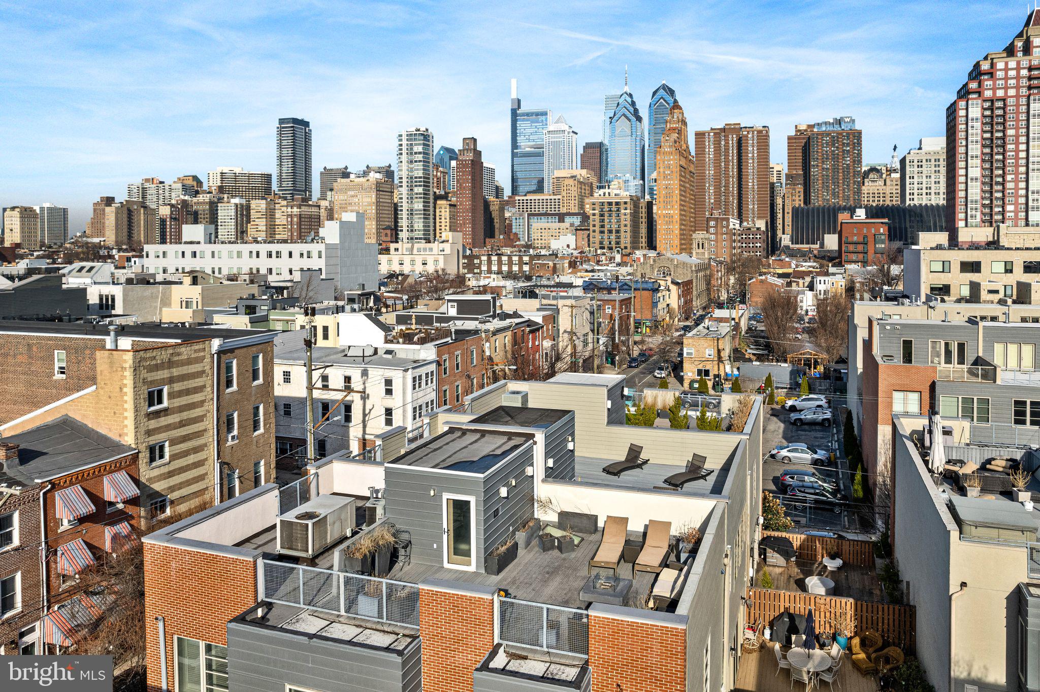 AVENUE OF THE ARTS - Residential