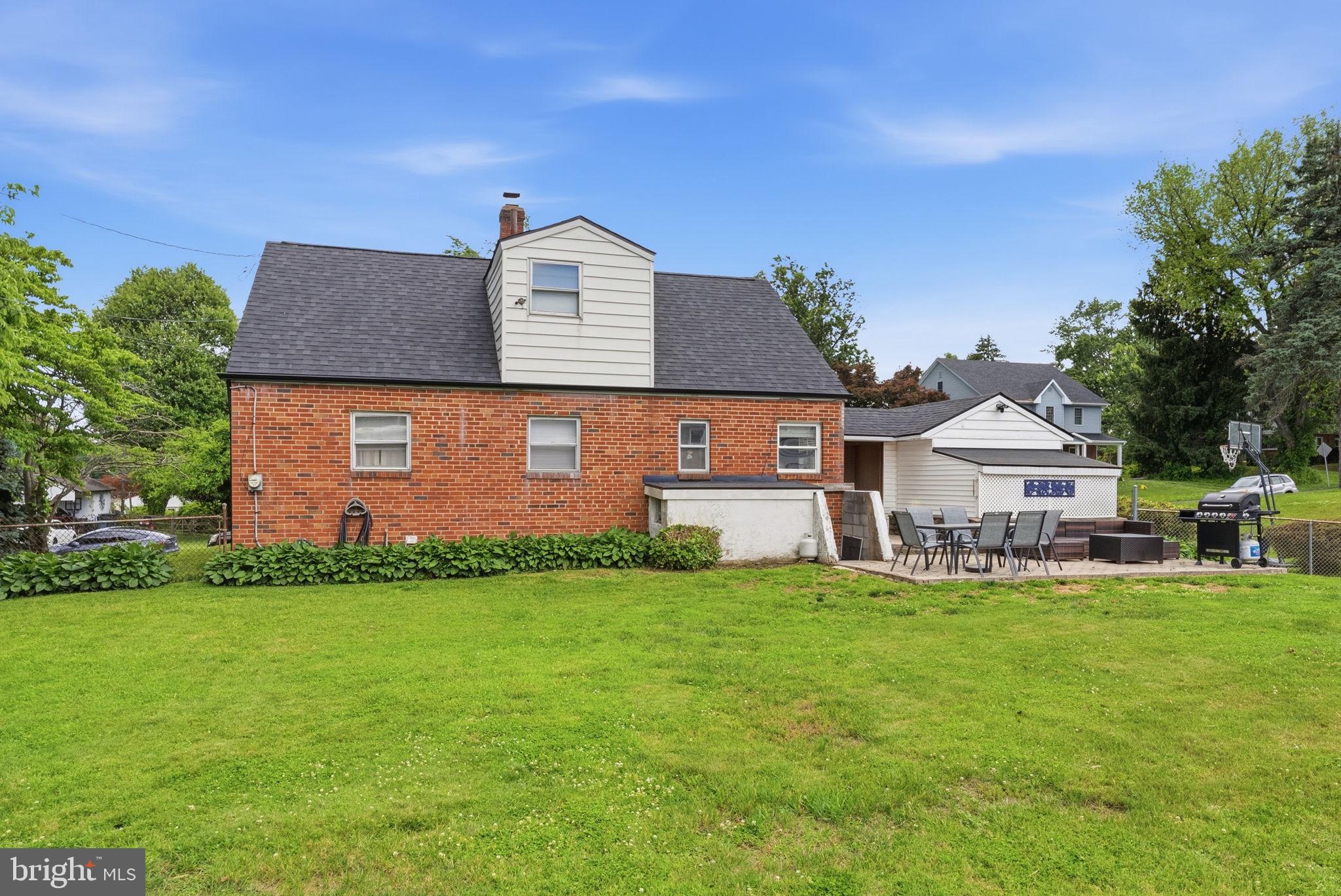 FEASTERVILLE HGTS - Residential