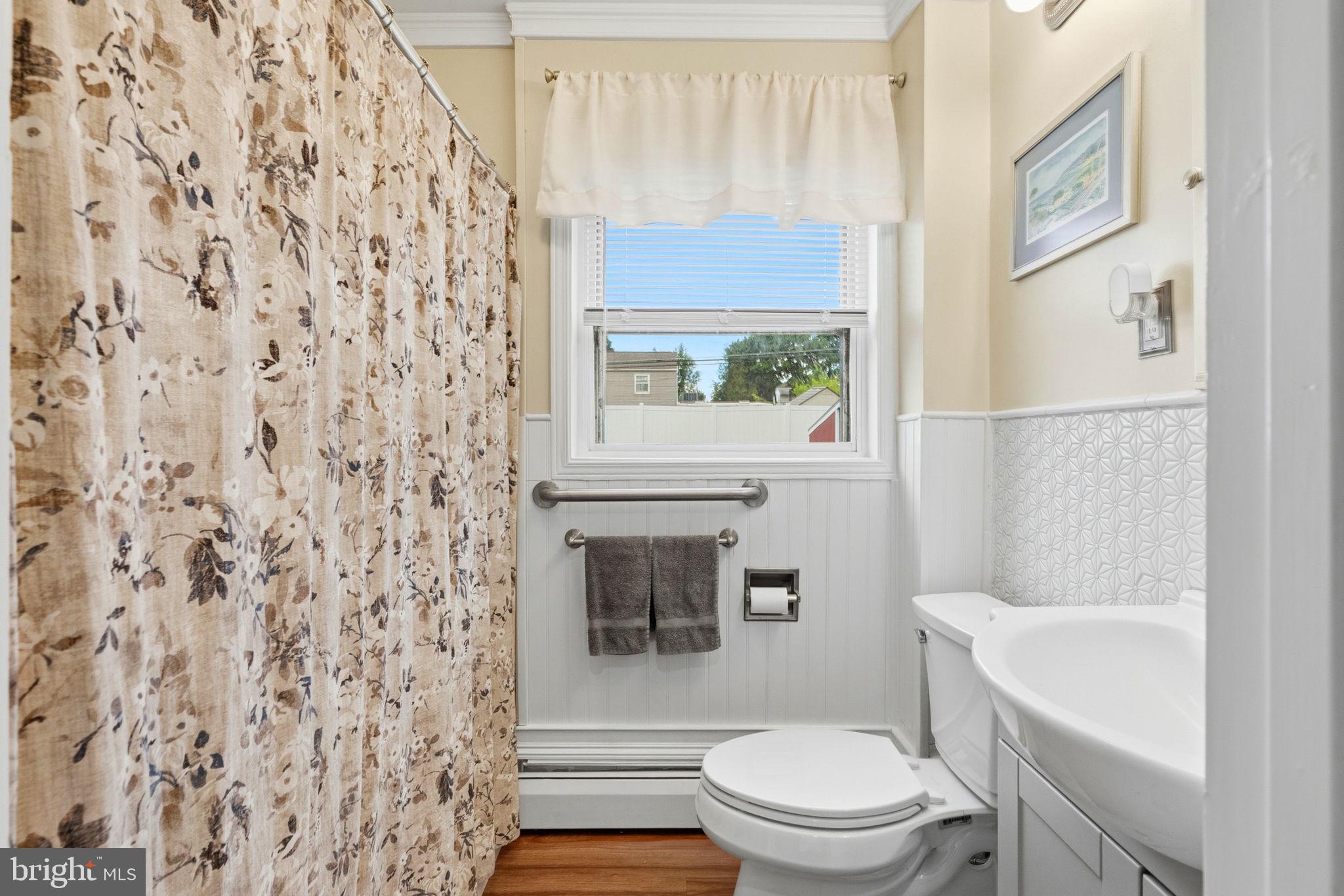 FEASTERVILLE HGTS - Residential