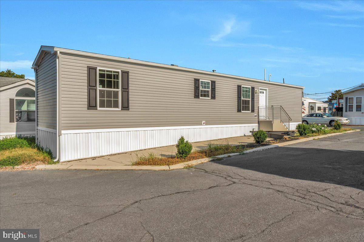 5224 MARLTON 33