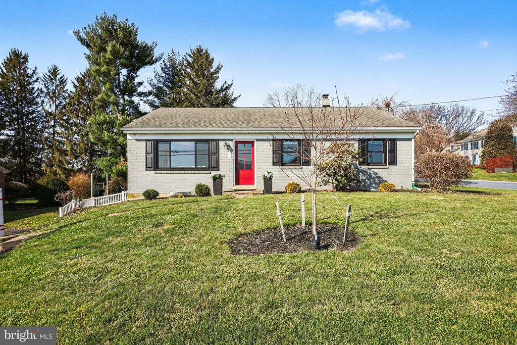 Photo of 2848 Kissel Hill Road, LITITZ, PA 17543 (MLS # PALA2084496)
