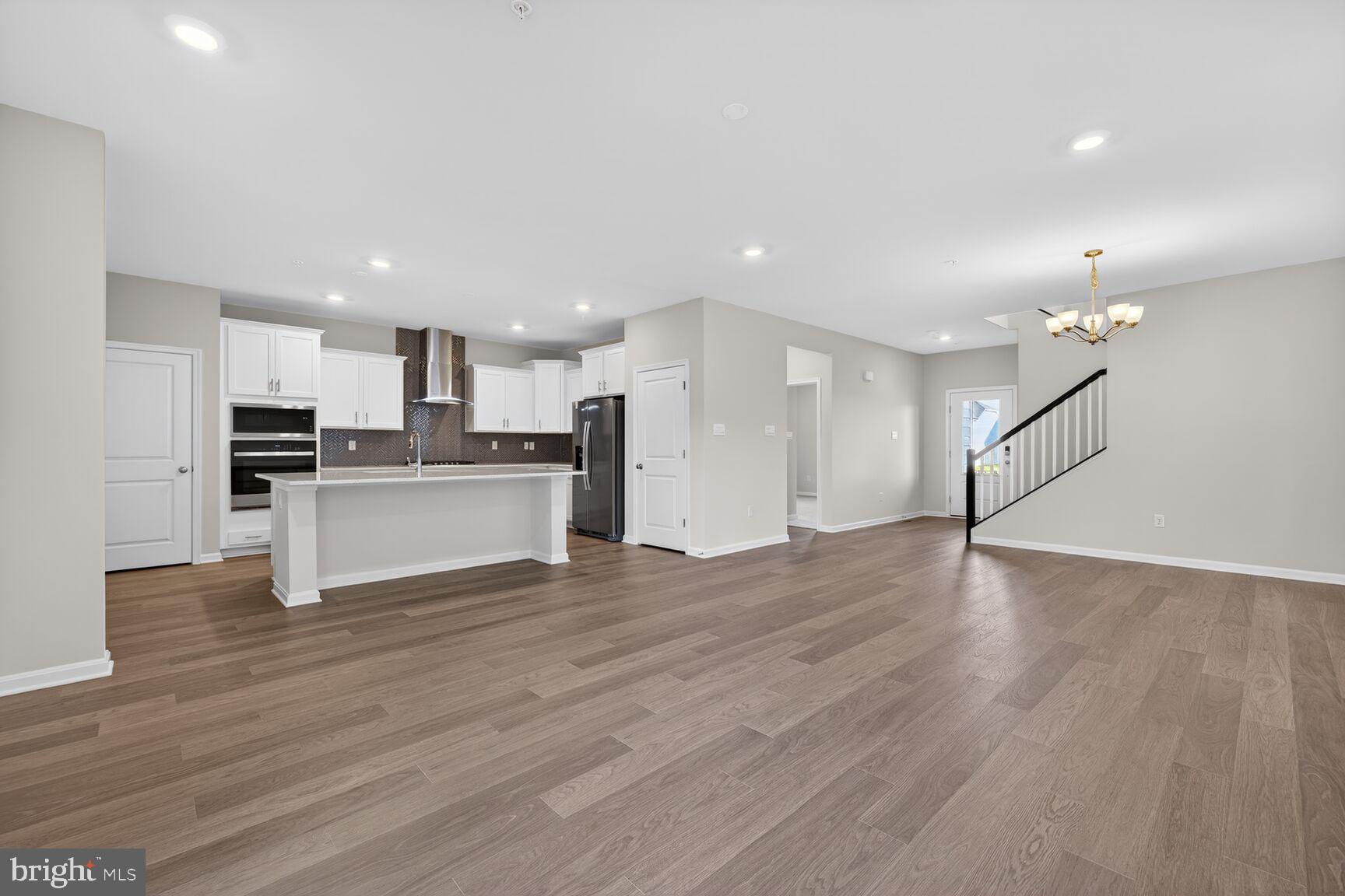 RENN QUARTER - Residential Lease