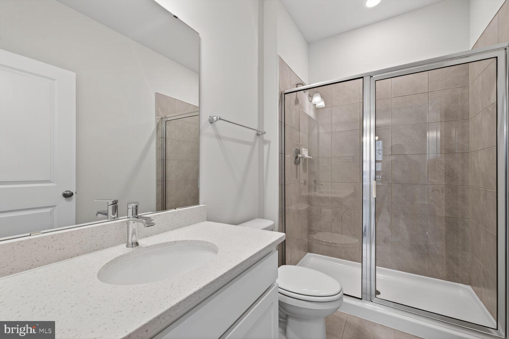 RENN QUARTER - Residential Lease