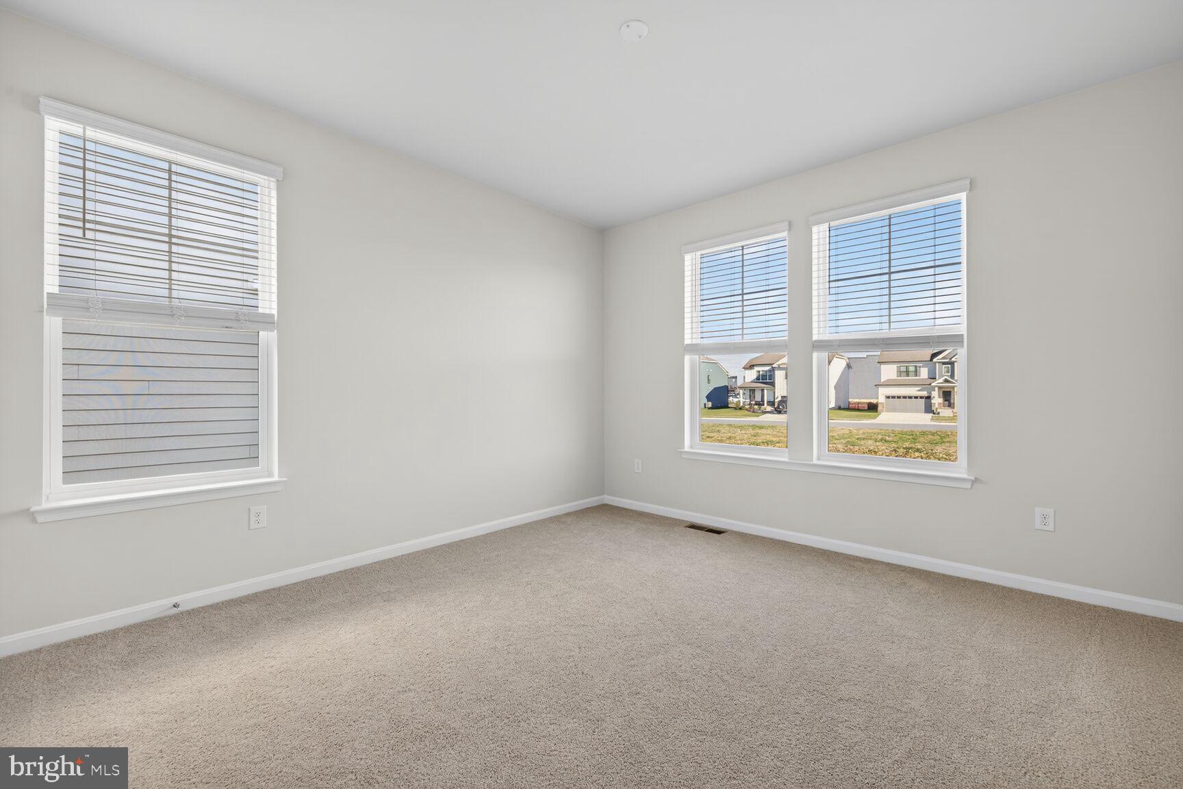 RENN QUARTER - Residential Lease