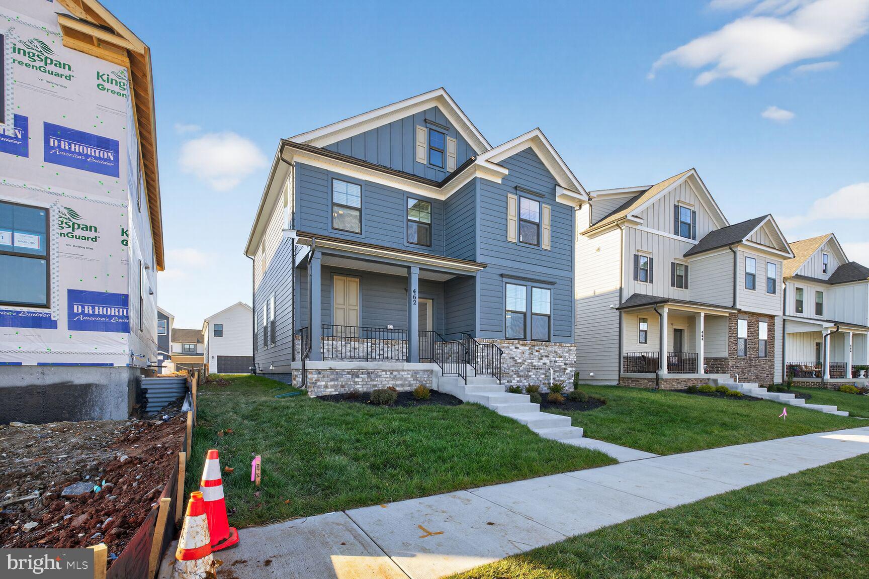 RENN QUARTER - Residential Lease