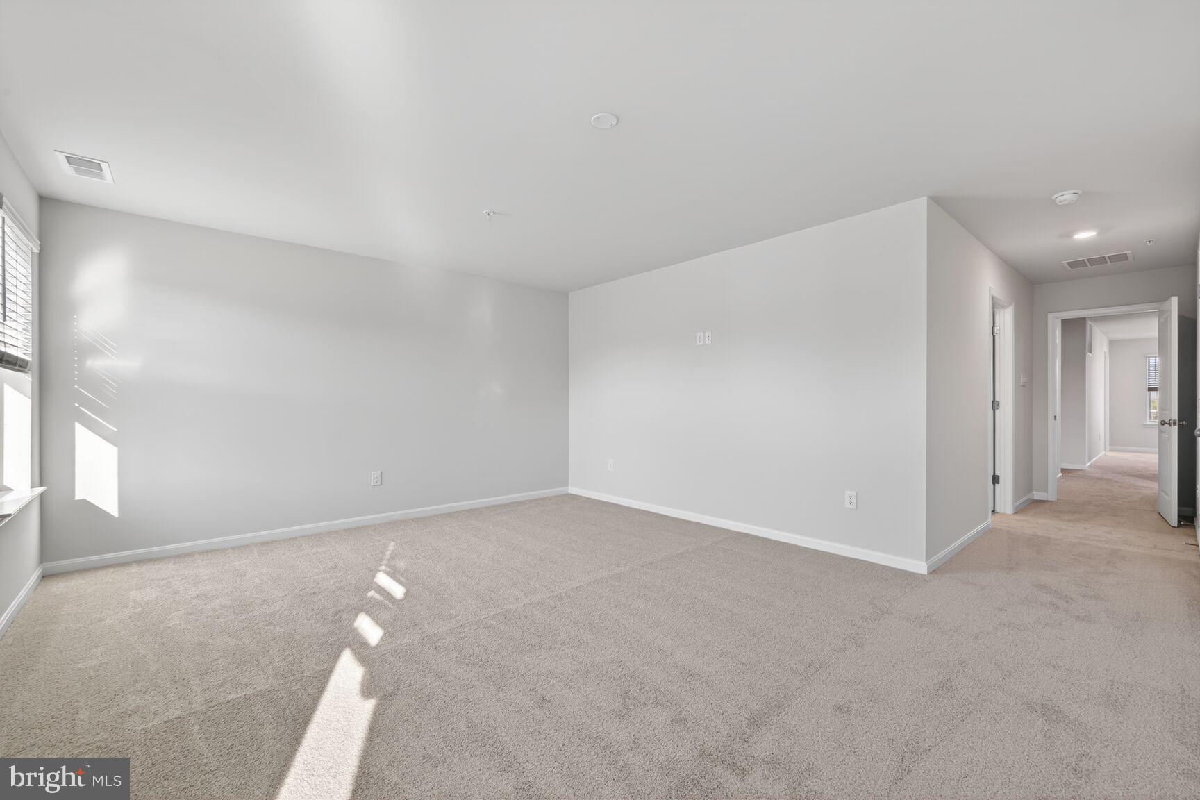 RENN QUARTER - Residential Lease