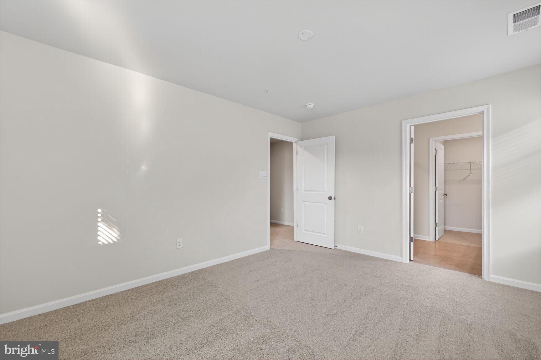 RENN QUARTER - Residential Lease