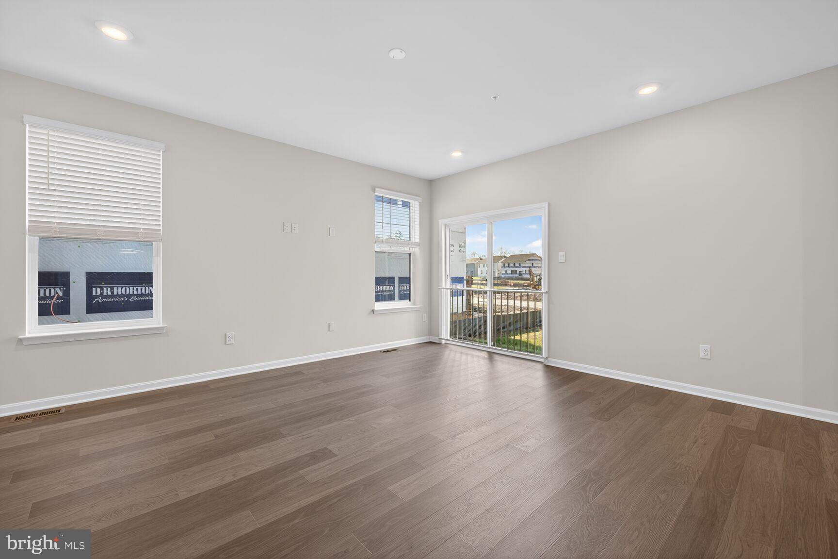 RENN QUARTER - Residential Lease