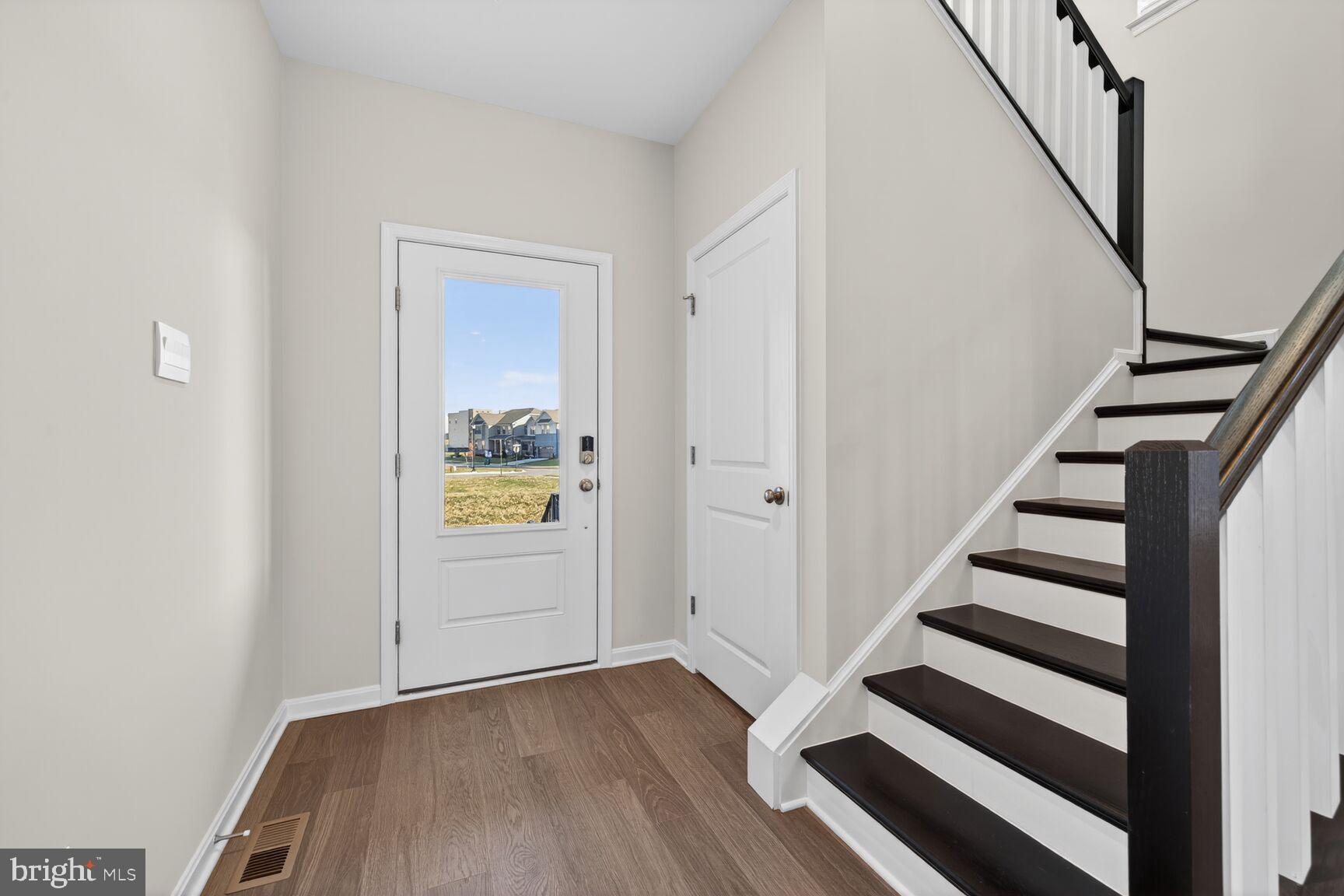 RENN QUARTER - Residential Lease