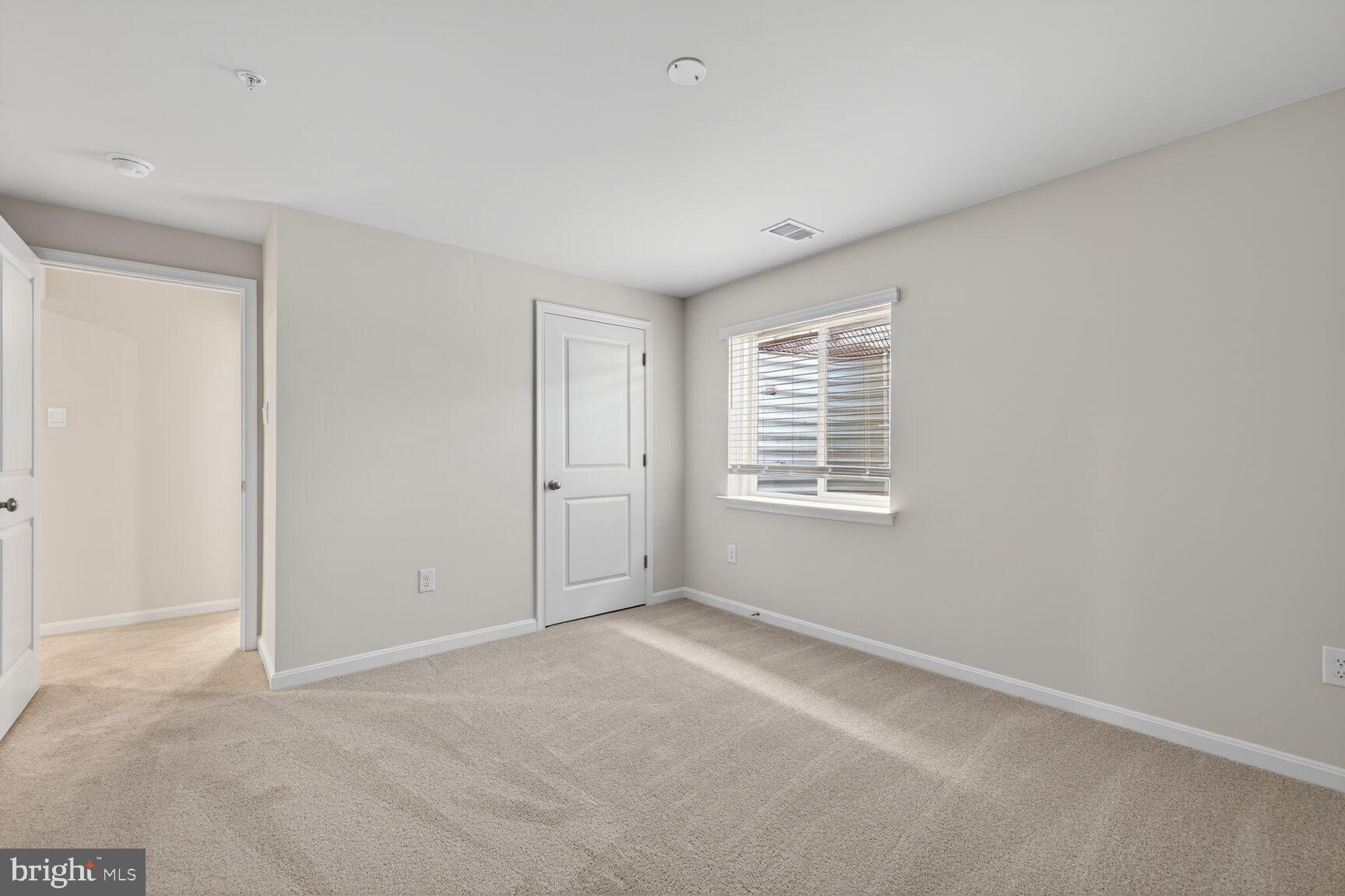 RENN QUARTER - Residential Lease