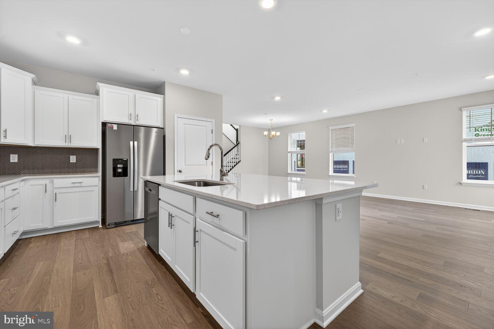 RENN QUARTER - Residential Lease