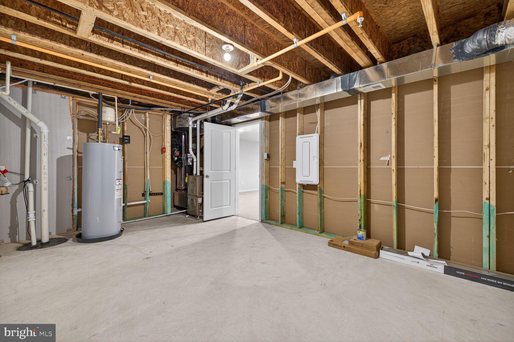 RENN QUARTER - Residential Lease