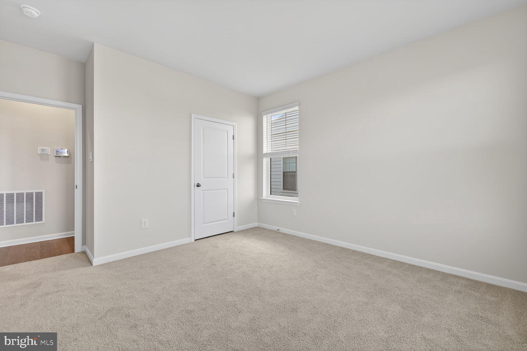 RENN QUARTER - Residential Lease