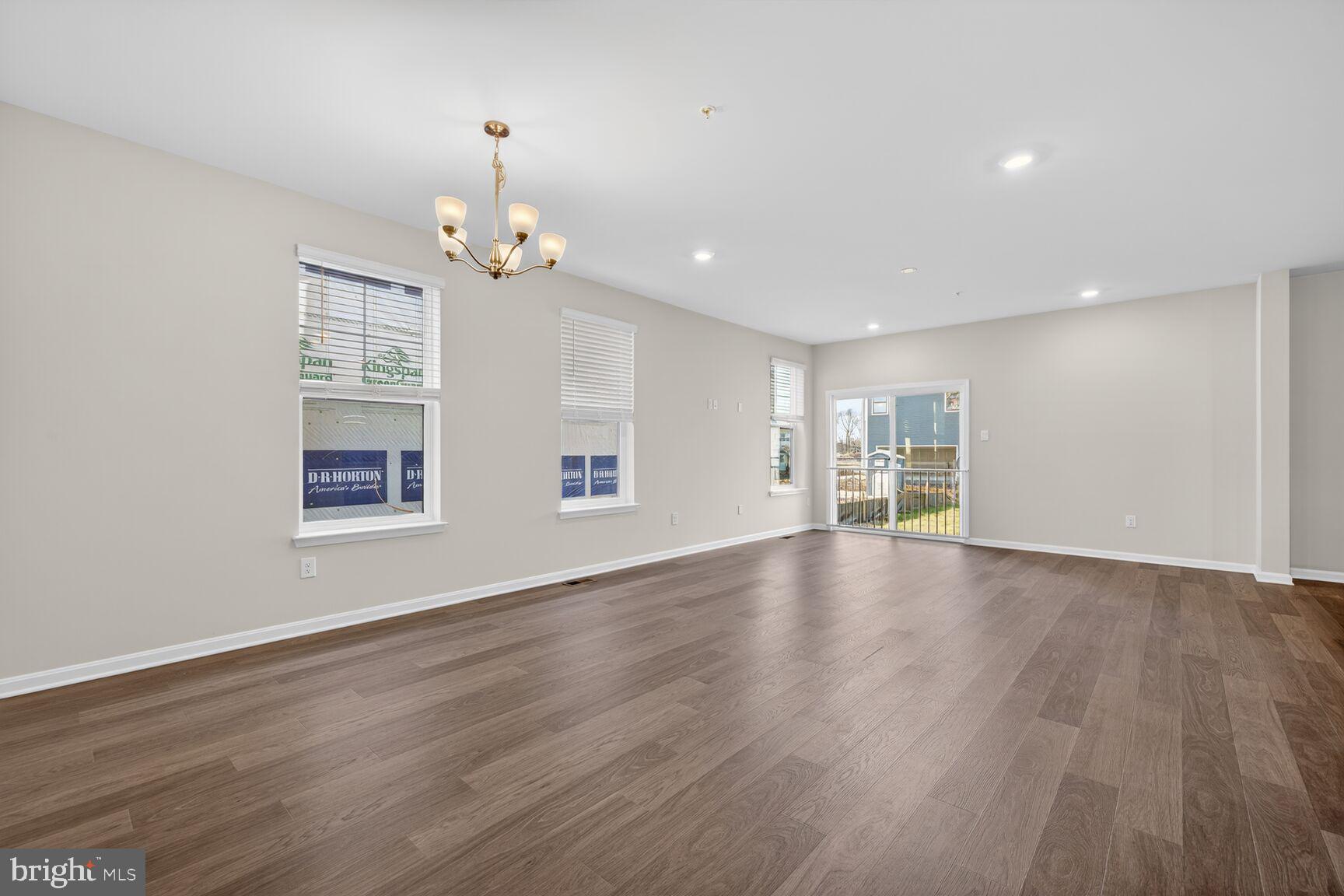 RENN QUARTER - Residential Lease