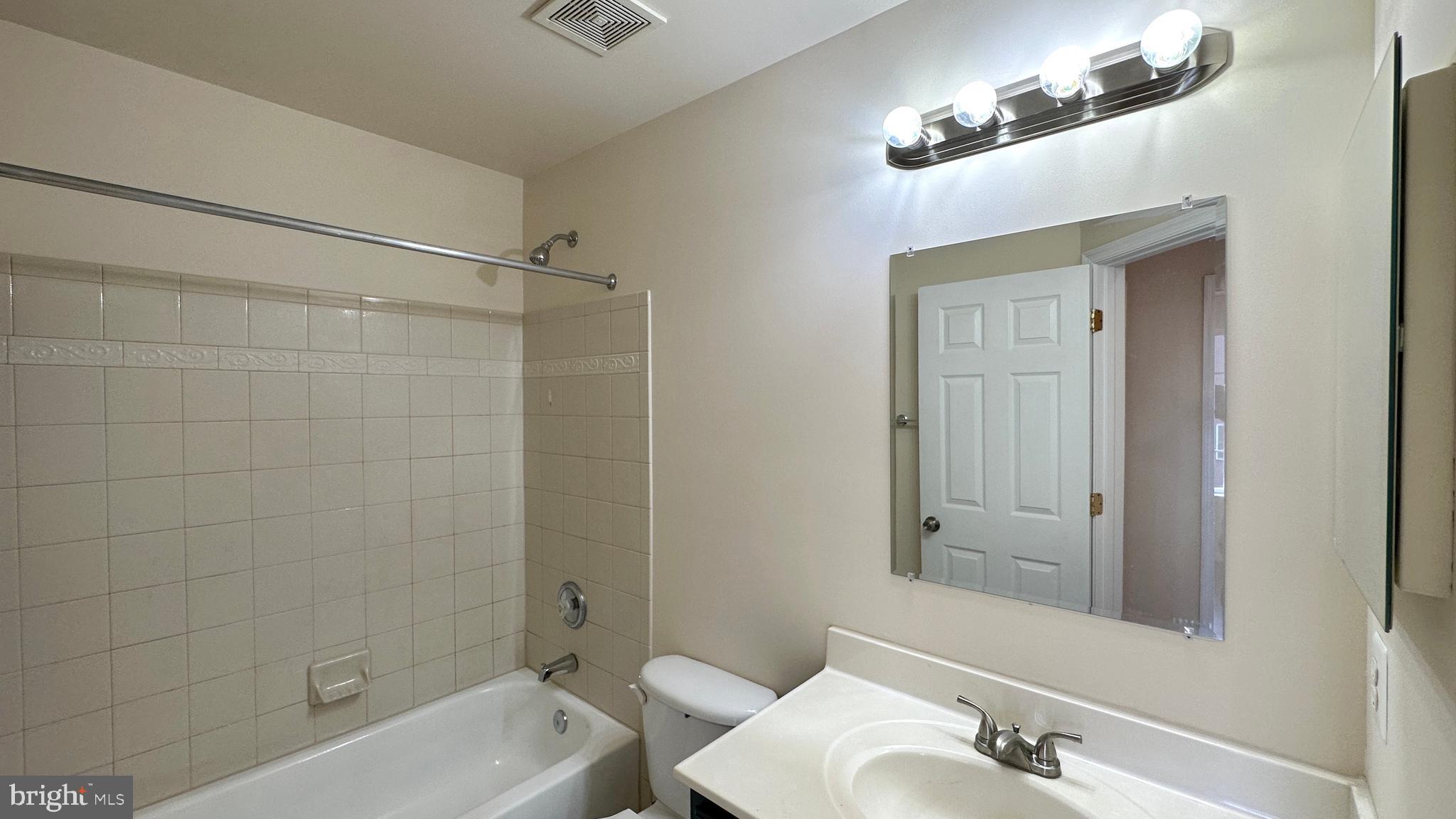 TAVISTOCK FARMS - Residential