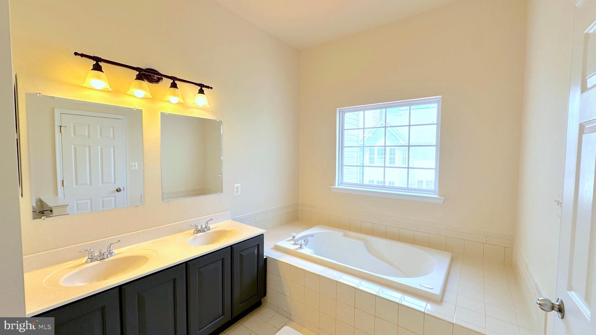 TAVISTOCK FARMS - Residential