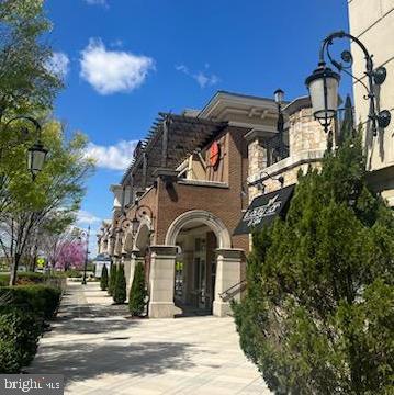 GOOSE CREEK VILLAGE - Residential