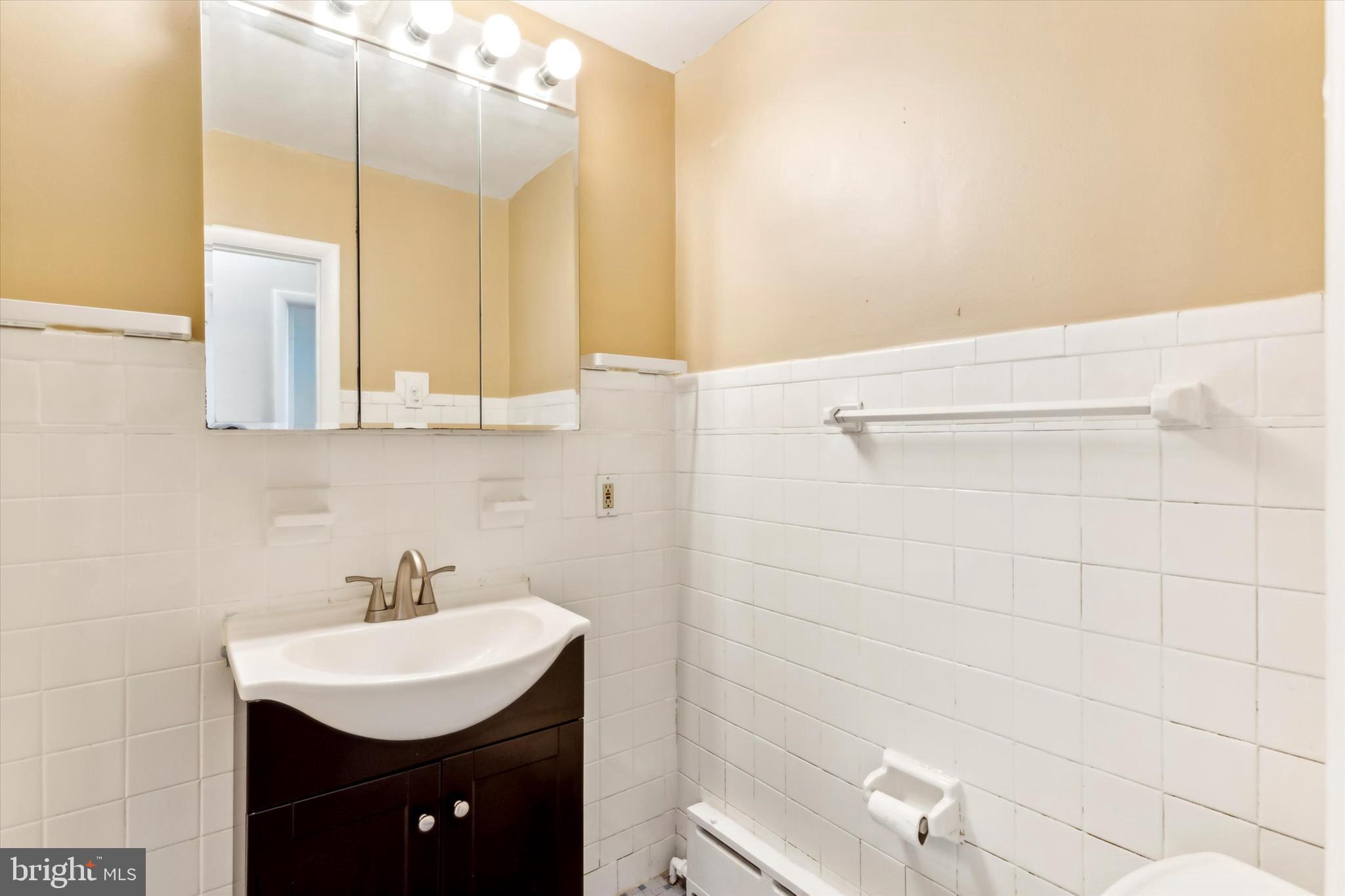 RITTENHOUSE SQUARE - Residential Lease