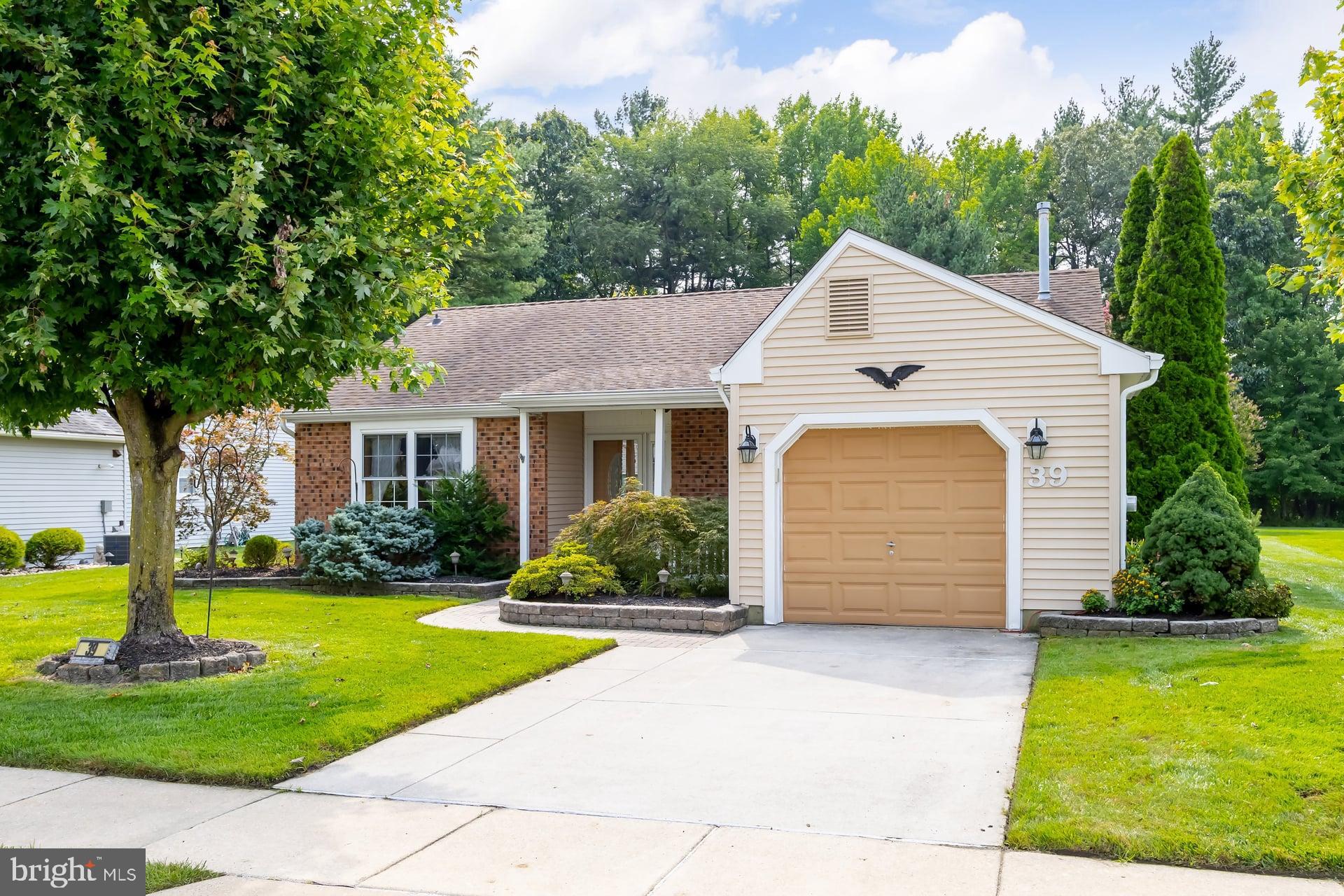 39 KNOLLWOOD