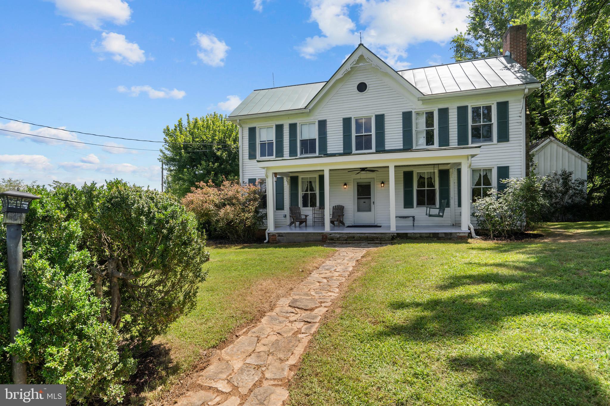 80 GLENDALOUGH LANE
