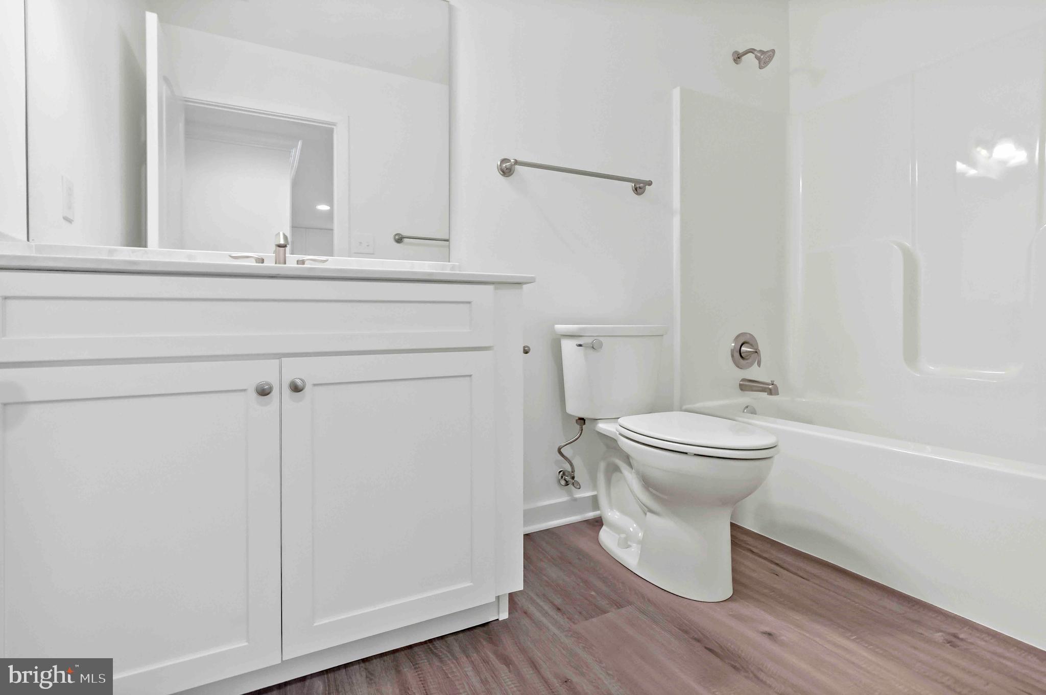 CARDINAL POINTE - Residential