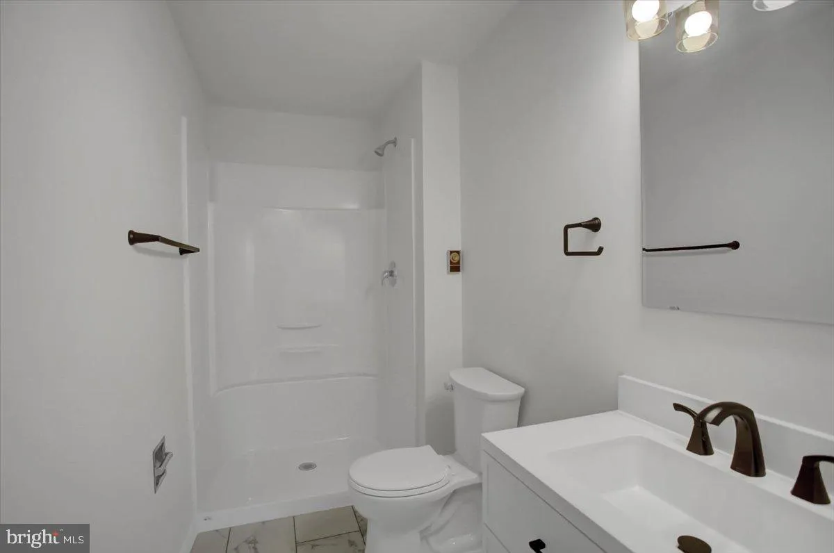 Chambersburg, Pennsylvania 17202, United States, 3 Bedrooms Bedrooms, ,3 BathroomsBathrooms,Residential,Pending,122145