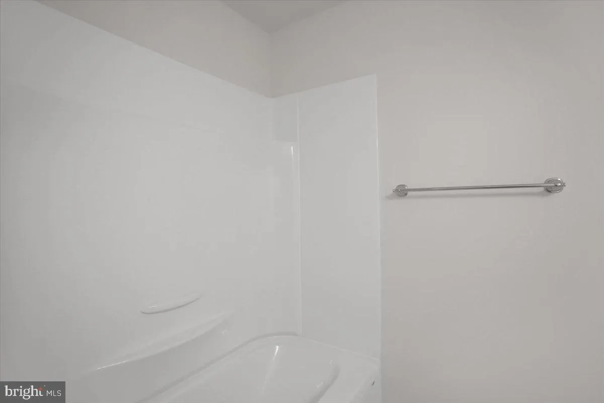 Chambersburg, Pennsylvania 17202, United States, 3 Bedrooms Bedrooms, ,3 BathroomsBathrooms,Residential,Pending,122145