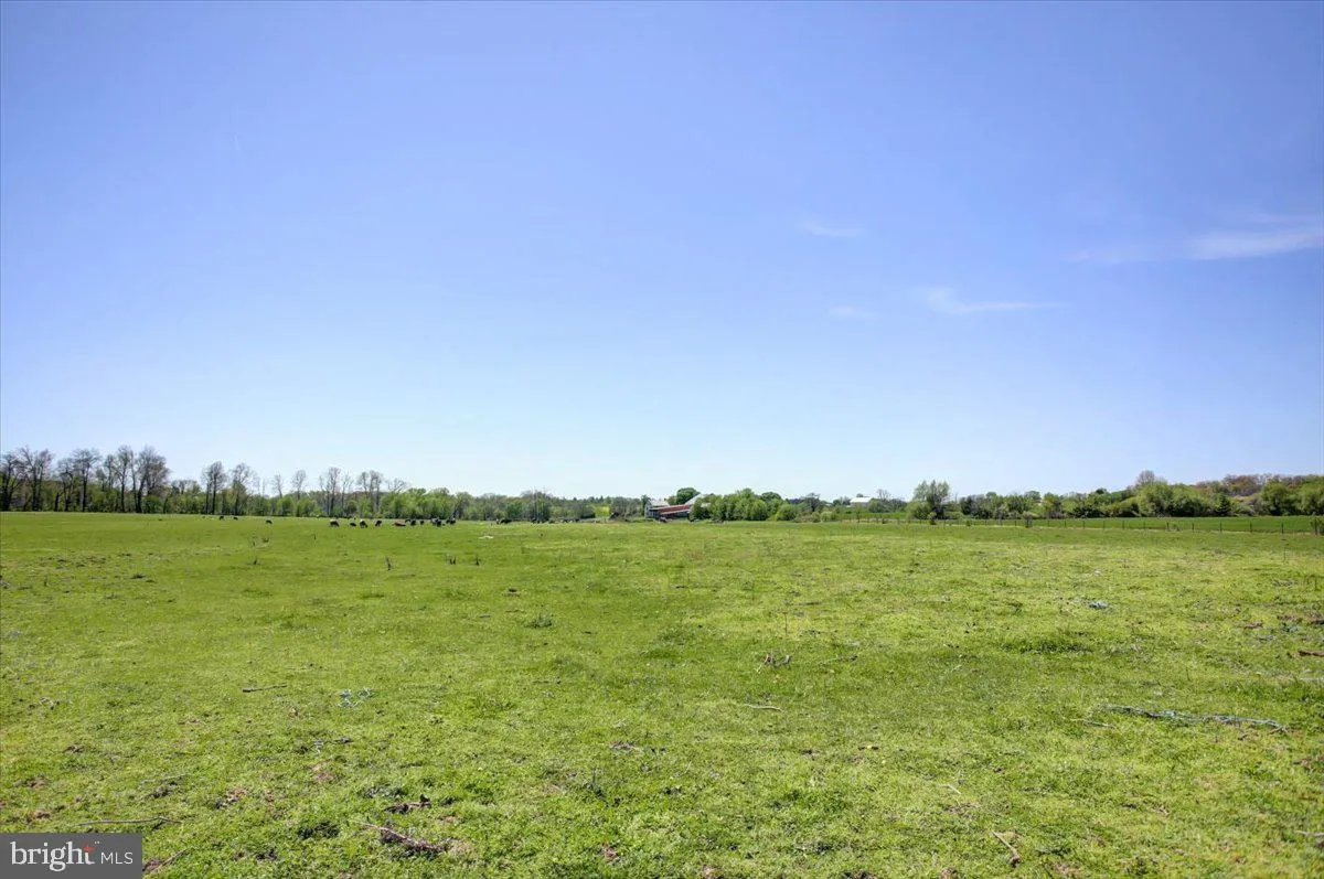 Chambersburg, Pennsylvania 17202, United States, 3 Bedrooms Bedrooms, ,3 BathroomsBathrooms,Residential,Pending,122145