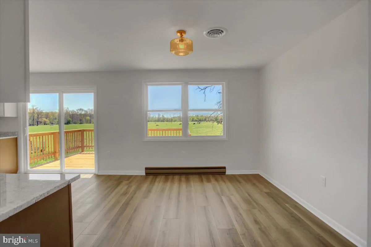 Chambersburg, Pennsylvania 17202, United States, 3 Bedrooms Bedrooms, ,3 BathroomsBathrooms,Residential,Pending,122145