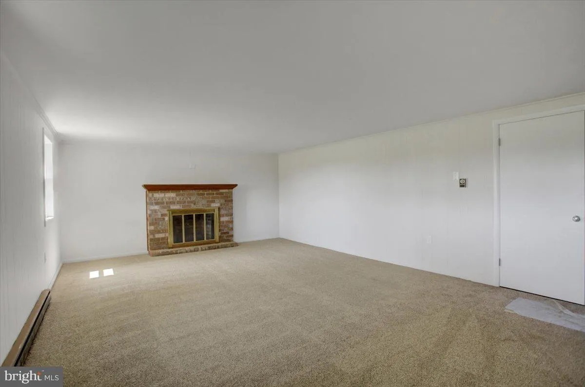 Chambersburg, Pennsylvania 17202, United States, 3 Bedrooms Bedrooms, ,3 BathroomsBathrooms,Residential,Pending,122145