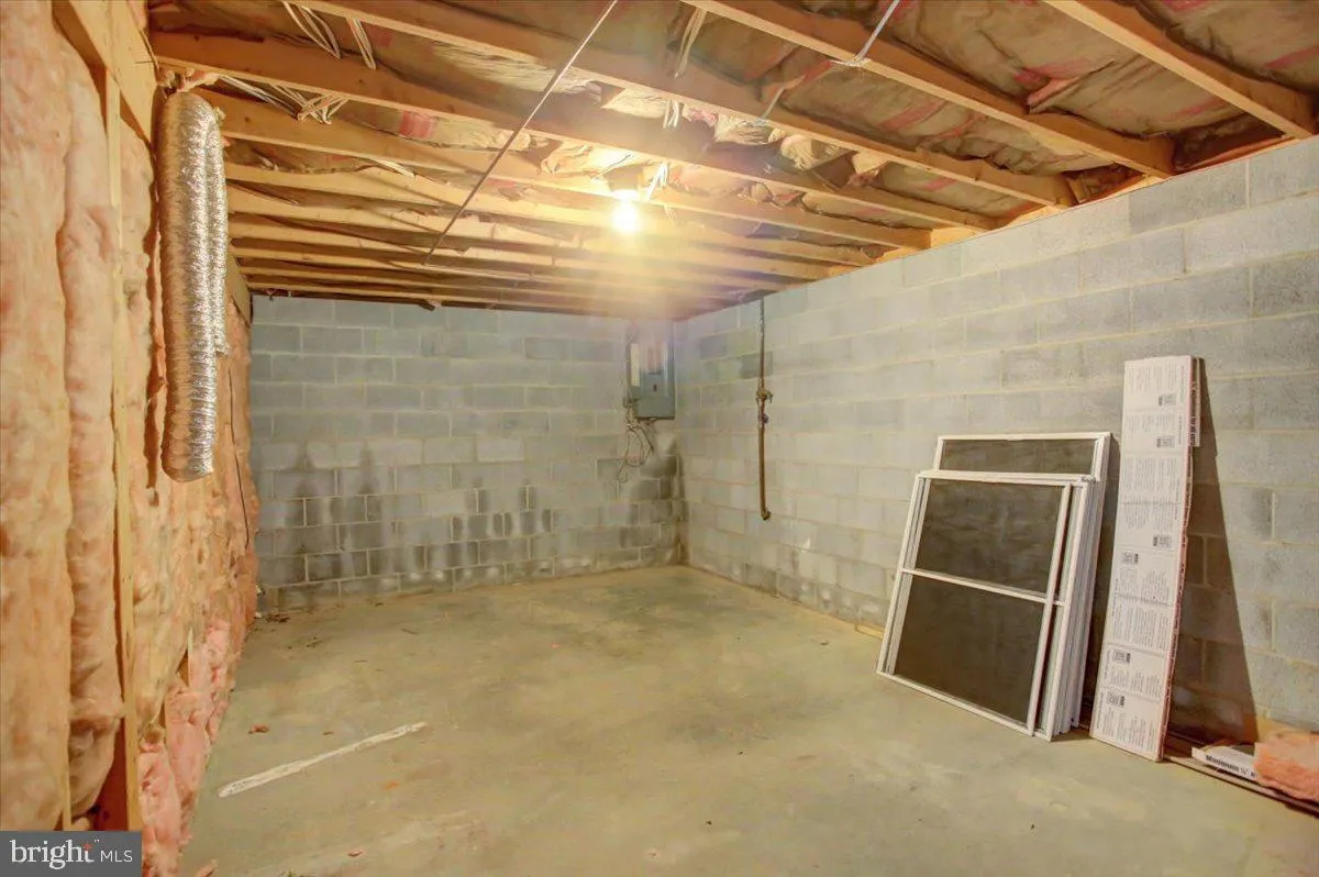 Chambersburg, Pennsylvania 17202, United States, 3 Bedrooms Bedrooms, ,3 BathroomsBathrooms,Residential,Pending,122145