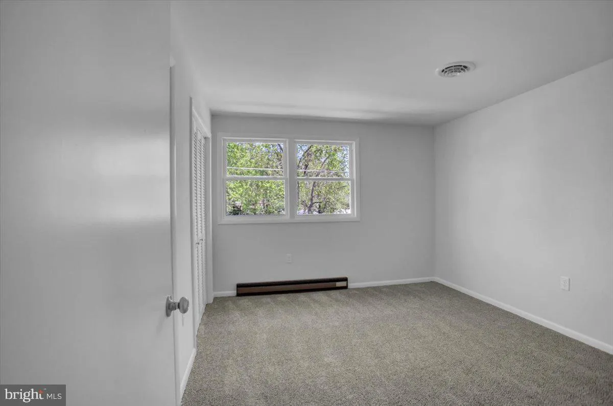 Chambersburg, Pennsylvania 17202, United States, 3 Bedrooms Bedrooms, ,3 BathroomsBathrooms,Residential,Pending,122145