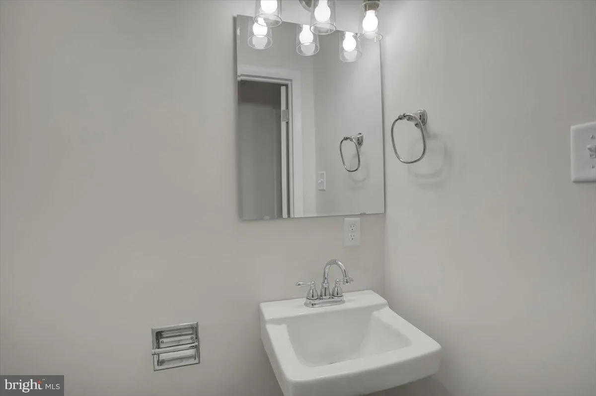 Chambersburg, Pennsylvania 17202, United States, 3 Bedrooms Bedrooms, ,3 BathroomsBathrooms,Residential,Pending,122145