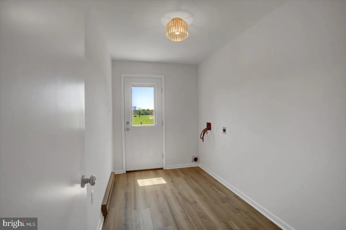 Chambersburg, Pennsylvania 17202, United States, 3 Bedrooms Bedrooms, ,3 BathroomsBathrooms,Residential,Pending,122145