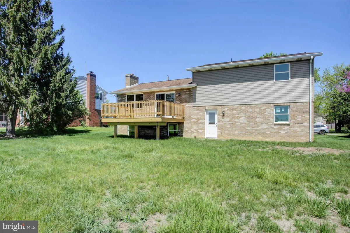 Chambersburg, Pennsylvania 17202, United States, 3 Bedrooms Bedrooms, ,3 BathroomsBathrooms,Residential,Pending,122145