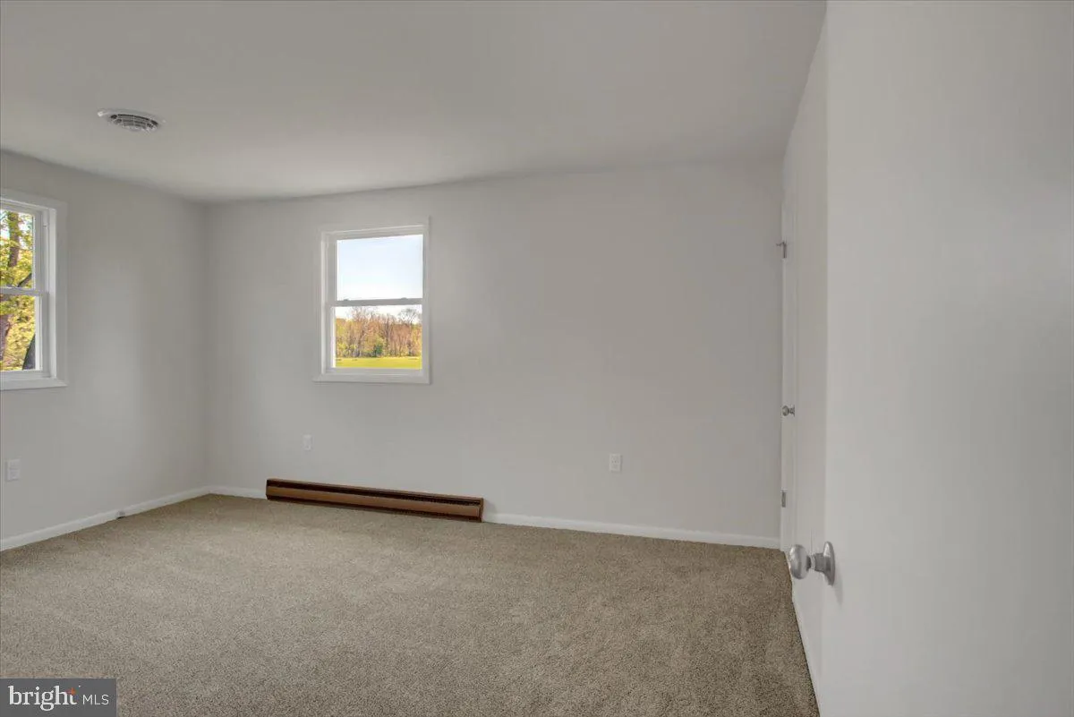 Chambersburg, Pennsylvania 17202, United States, 3 Bedrooms Bedrooms, ,3 BathroomsBathrooms,Residential,Pending,122145