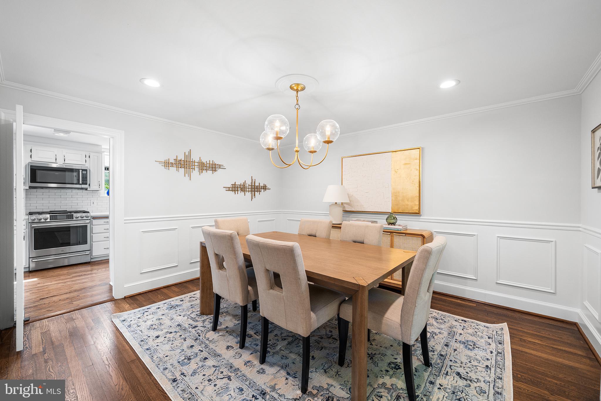 2 FOREST ROAD