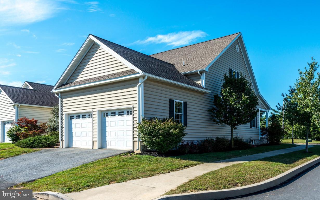 THE EAST MEADOW - Residential