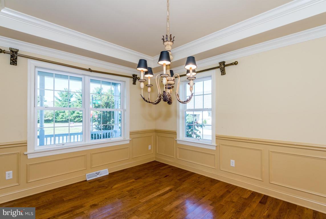 THE EAST MEADOW - Residential