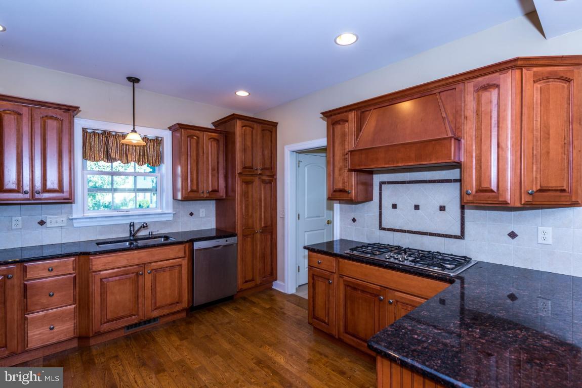 THE EAST MEADOW - Residential