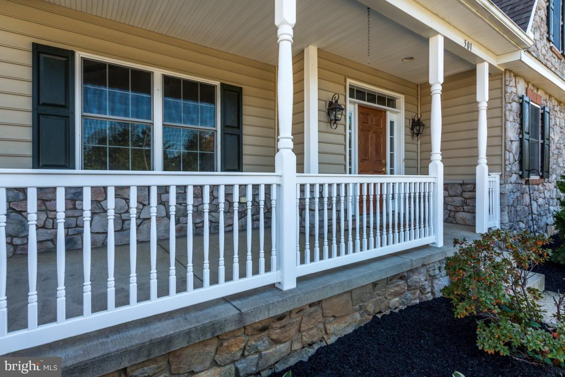 THE EAST MEADOW - Residential
