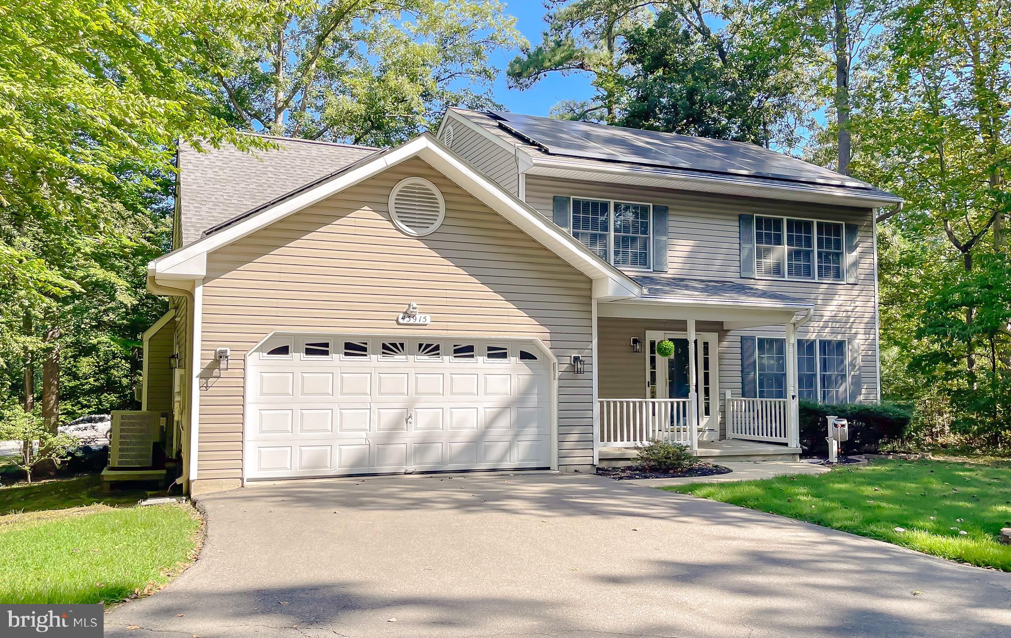 43915 HONEYSUCKLE WAY