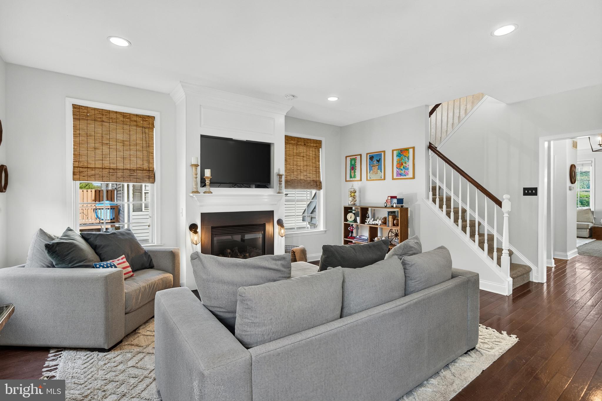 106 HEATHER WAY