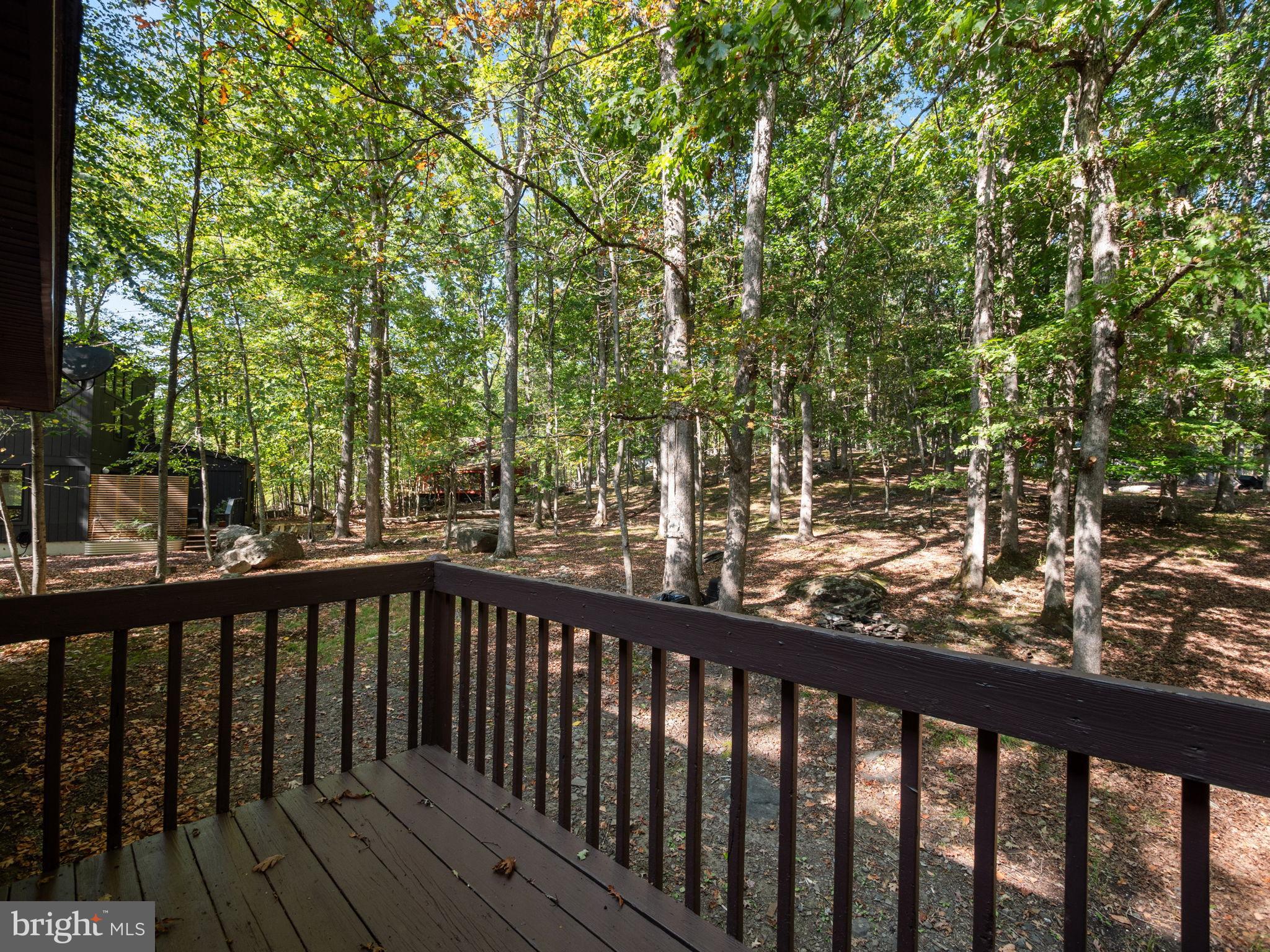 SAW CREEK EST - Residential