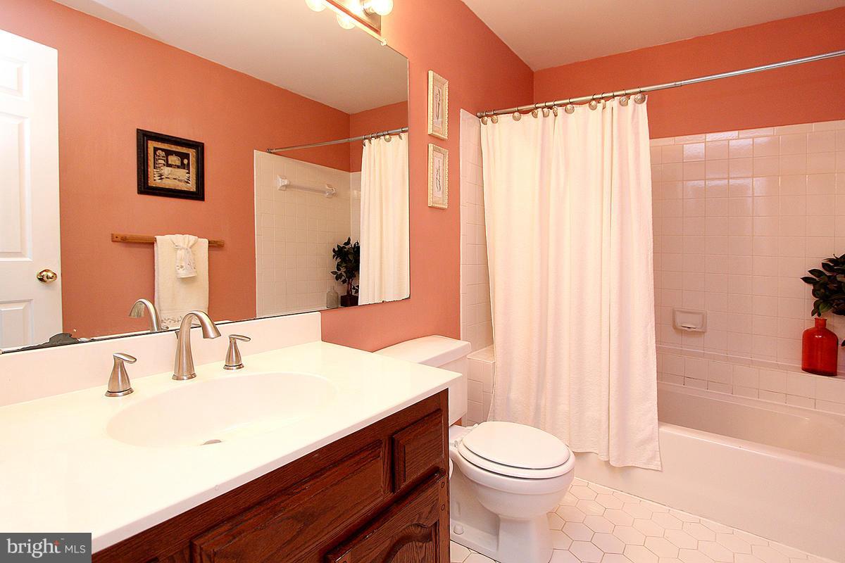 WILLOW RIDGE - Residential